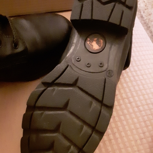 Womans Boots - Picture 8 of 8